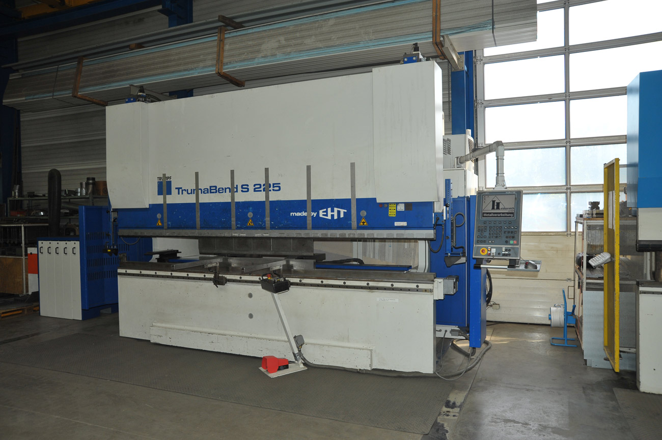Trumpf Truma Bend 225 – 40 Abkantpresse